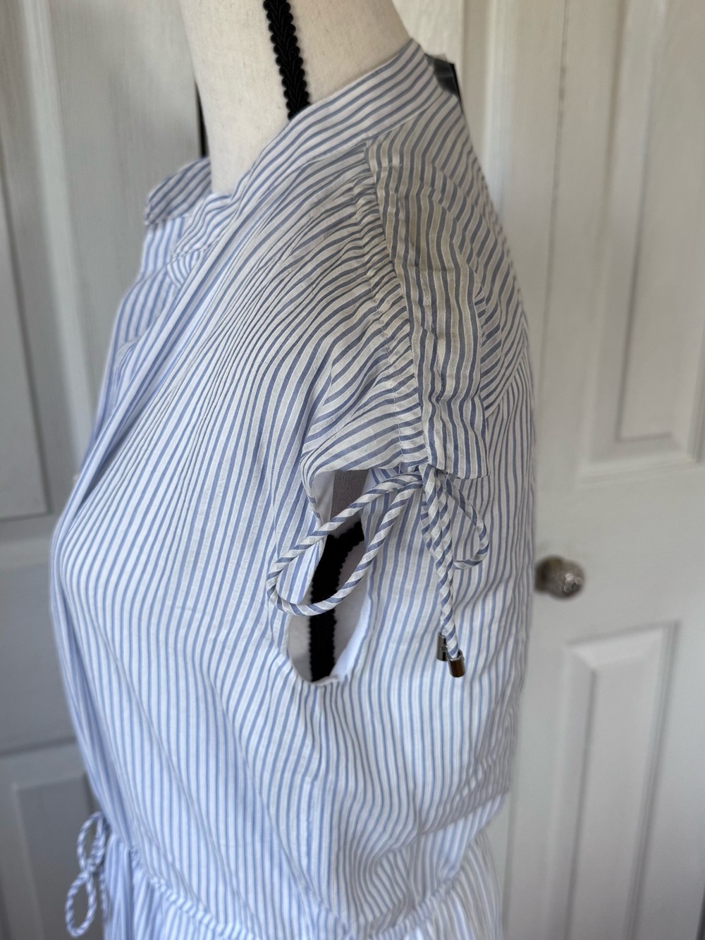 Ralph Lauren Light Blue and White Striped Drawstring Midi Dress - Picture 3 of 10